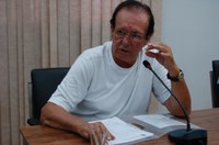 Edil Aquiles Pessoa da Silva solicita transporte público para cortejo fúnebre de famílias de baixa renda